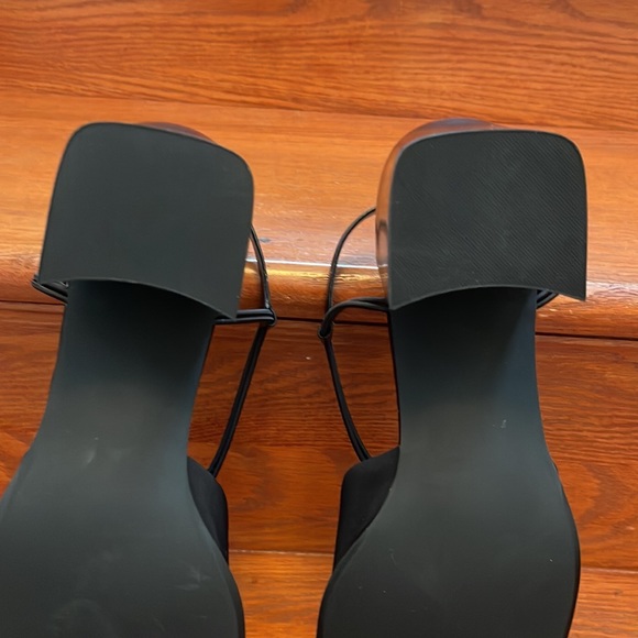 Madeline Stuart Mayor Black Sling Back - Picture 11 of 16